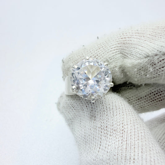 Alton, Sweden 1967. Vintage Sterling Silver Synthetic Spinel Ring.