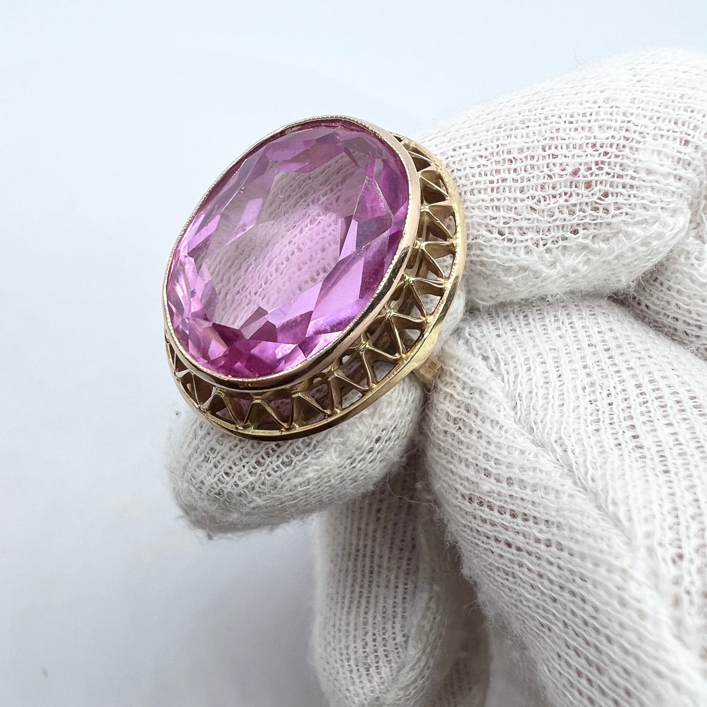 Krakow, Poland 1960-70s. Bold Vintage 14k Gold Synthetic Pink Sapphire Ring.