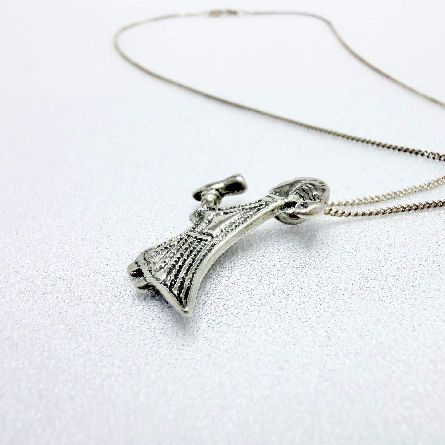 H Råberg, Sweden. Vintage Sterling Silver Viking Copy Valkyria Pendant Necklace.