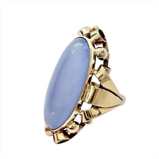 Vintage 1950-60s. Bold Vintage 14k Gold Chalcedony Ring.