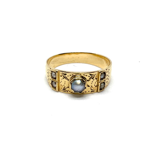 Sweden year 1897. Antique Victorian 18k Gold Pearl Ring.