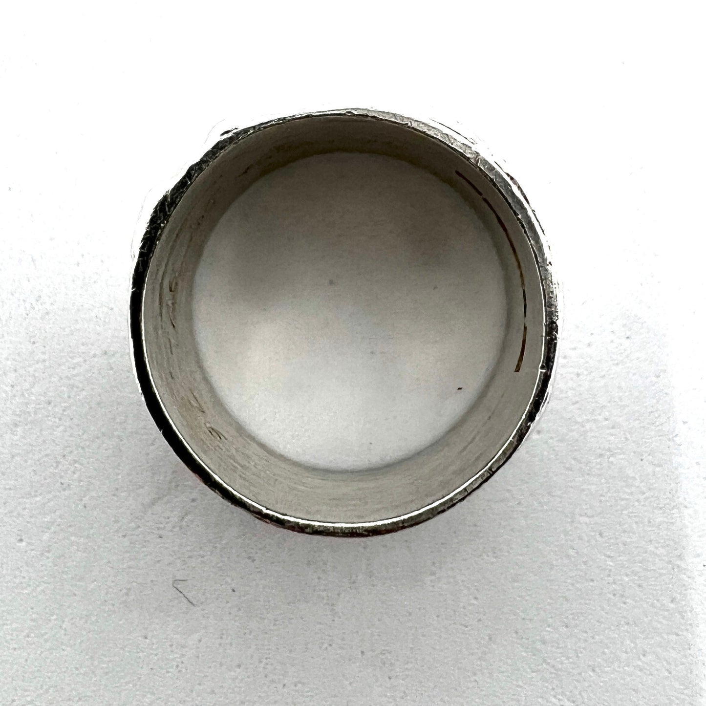 Bengt O. Lilja, Finland 1971. Vintage Modernist Sterling Silver Ring Band.