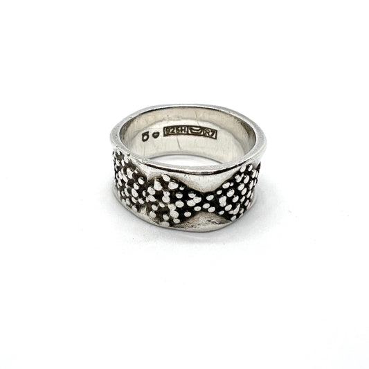 Koruseppa Oy, Finland year 1970. Vintage Sterling Silver Unisex Ring.