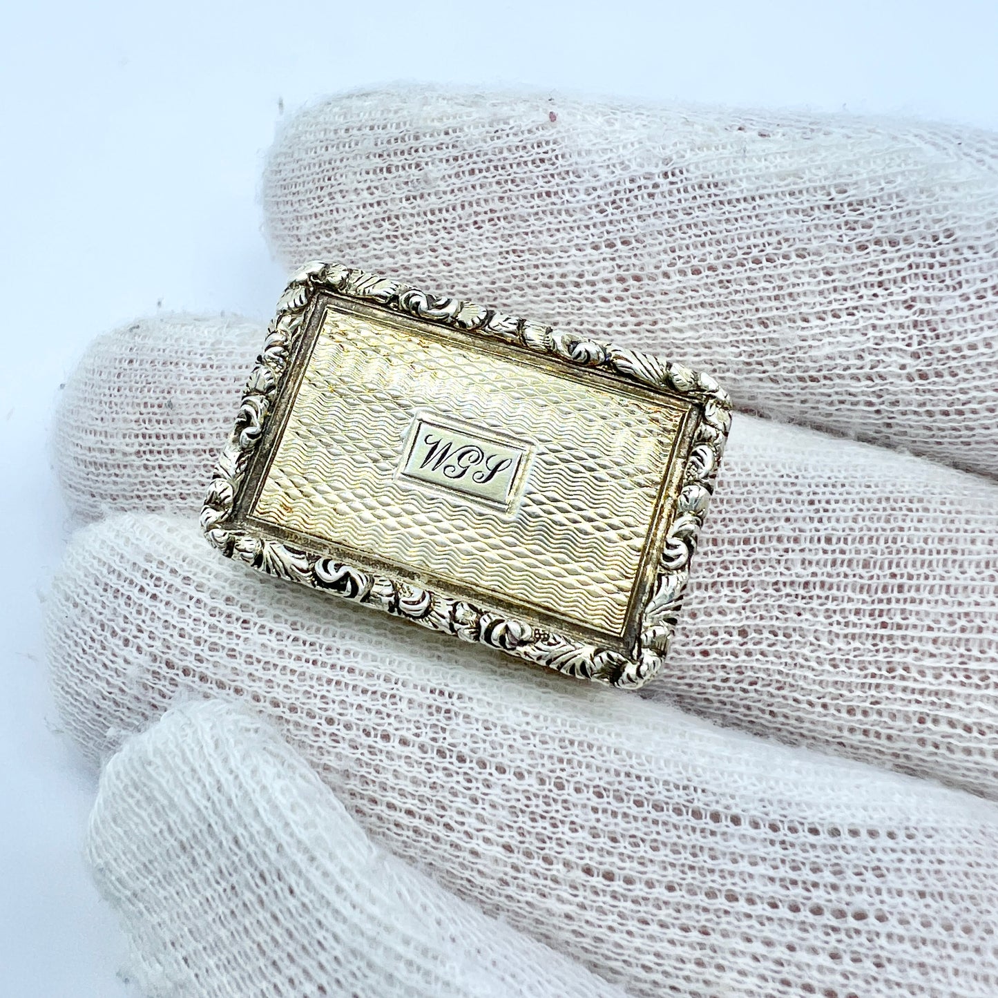 Nathaniel Mills, Birmingham 1835 Antique Georgian Sterling Silver Vinaigrette Box.