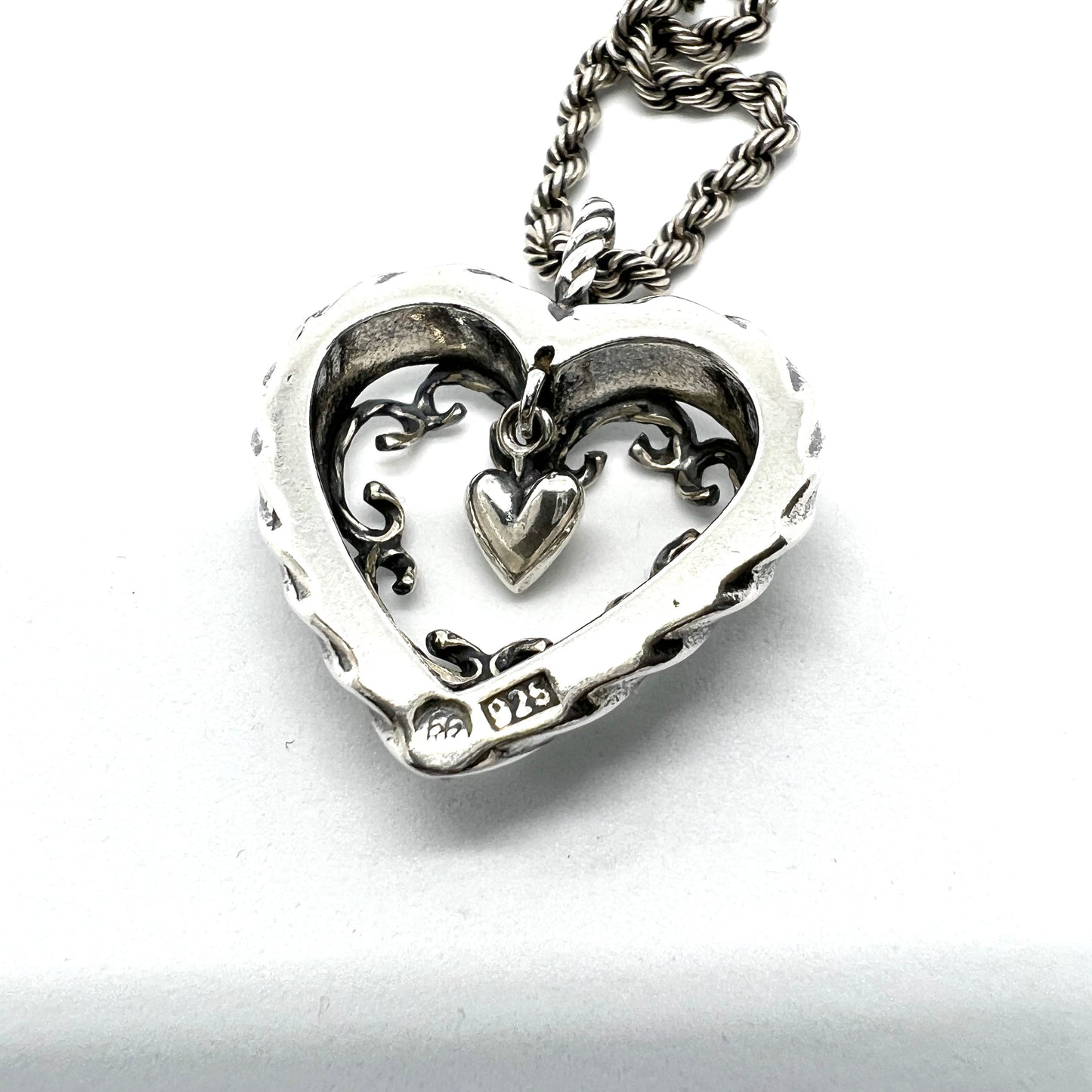 Kalevala Koru, Finland. Vintage Sterling Silver Heart Of The House Pendant Necklace.