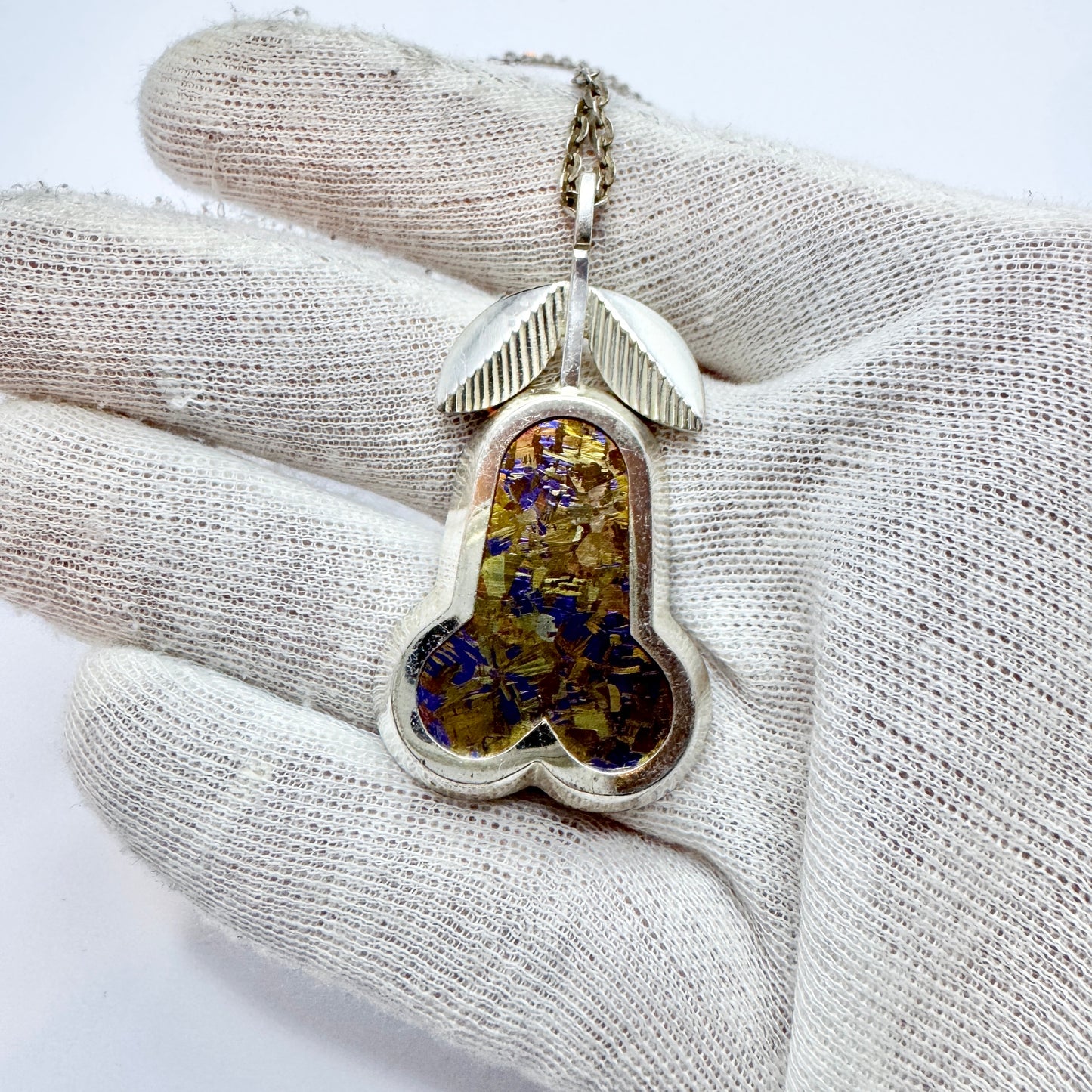 Nanny Still for Kultakeskus, Finland 1976. Vintage Sterling Silver Titanium Pendant Necklace.