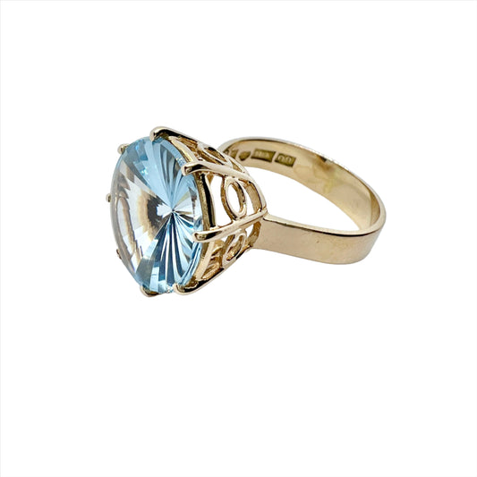 Bengt Hallberg, Sweden 1966. Vintage 18k Gold Icy Blue Synthetic Spinel Cocktail Ring.