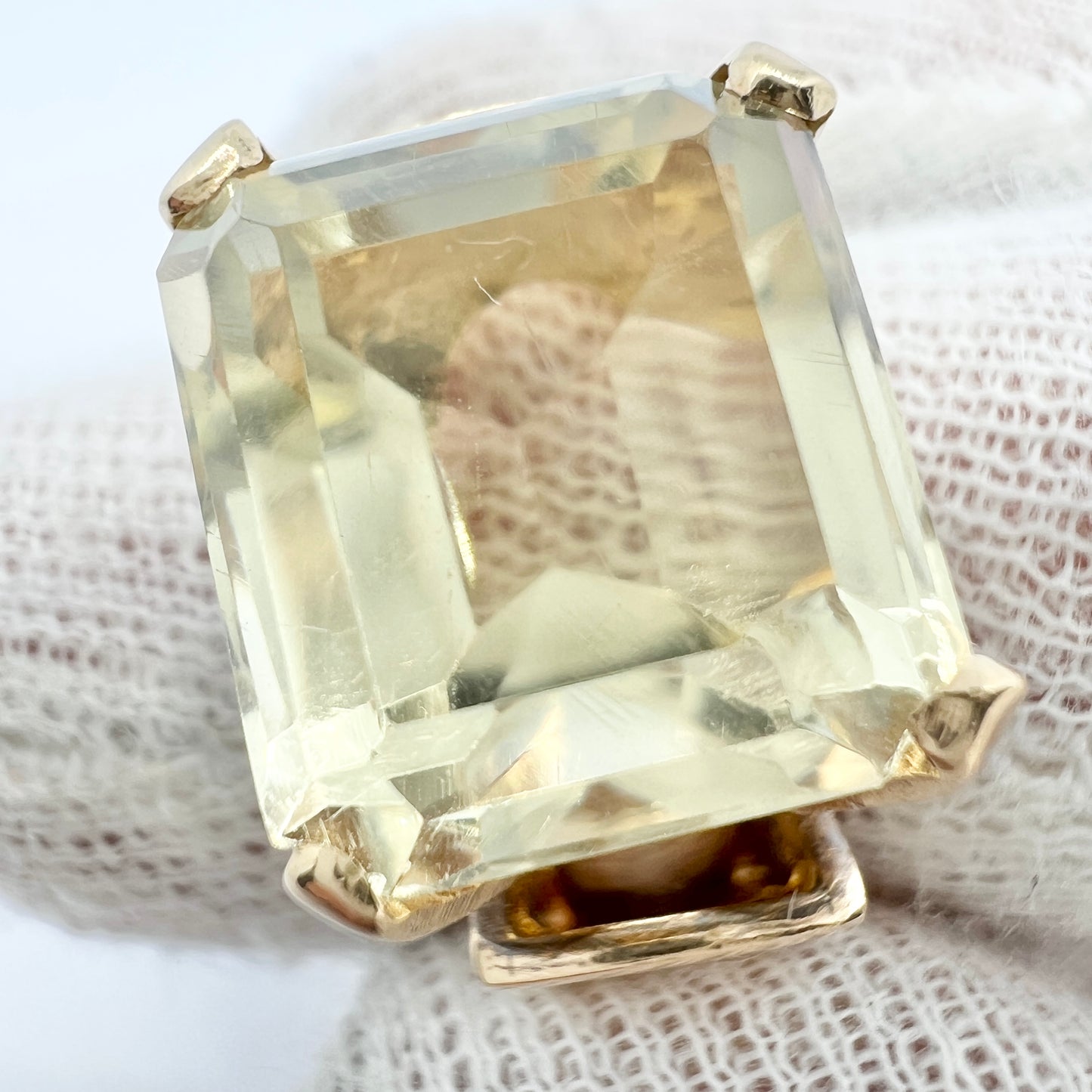 J Pettersson, Sweden 1951. Vintage Chunky 18k Gold Citrine Cocktail Ring. 9.8gram