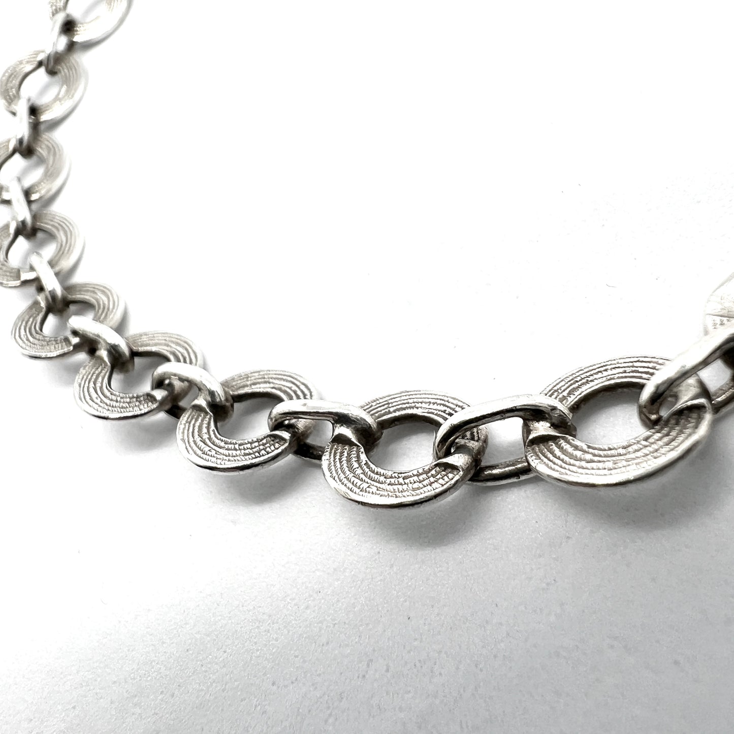 Jalosepot Oy, Finland 1975. Vintage Solid 830 Silver Bracelet.