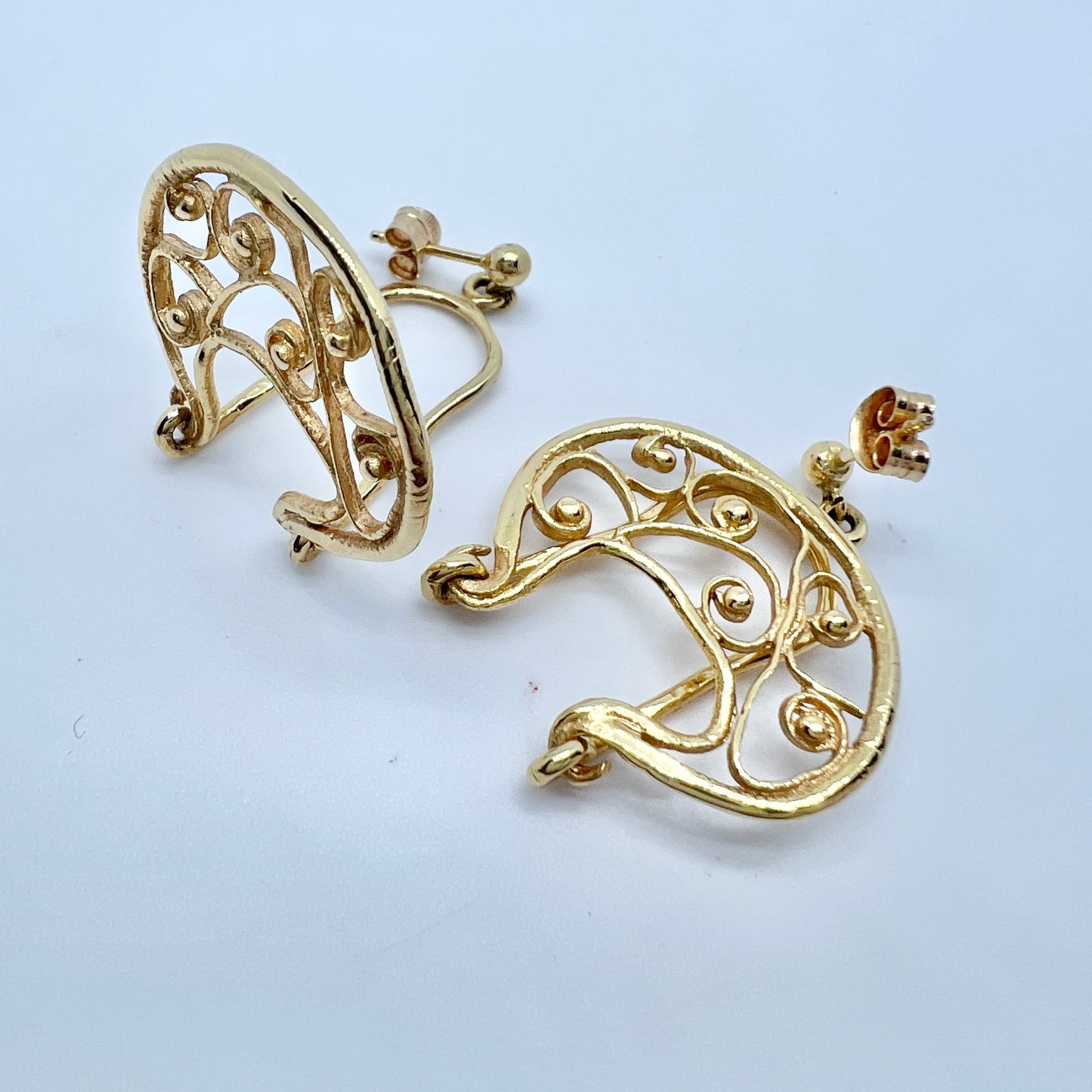 Bengt Hallberg, Sweden 1989. Vintage Viking Copy Viking Ship Large 18k Gold Earrings.