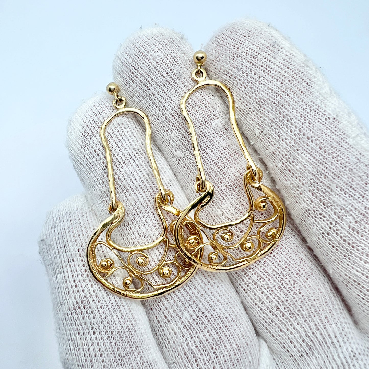 Bengt Hallberg, Sweden 1989. Vintage Viking Copy Viking Ship Large 18k Gold Earrings.