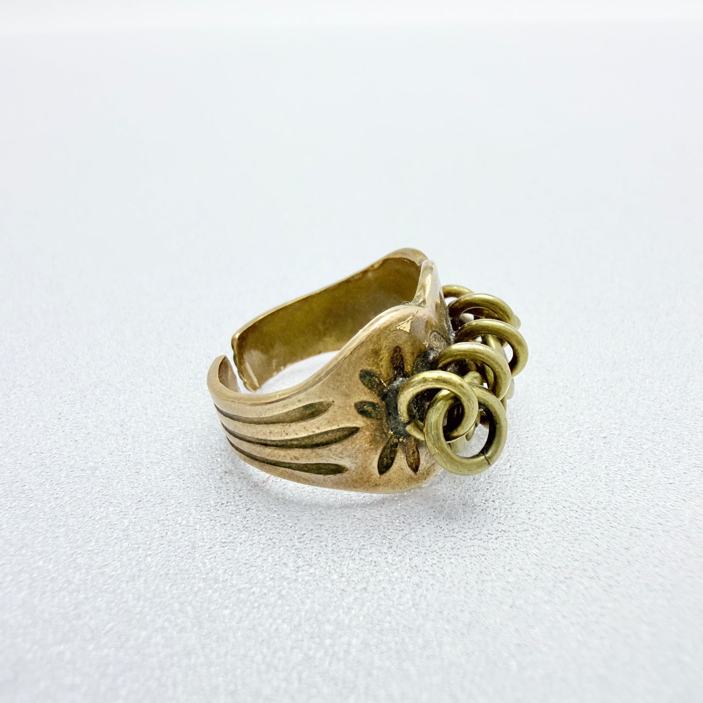Kalevala Koru, Finland. Vintage Traditional Sami / Laplander Bronze Ring.
