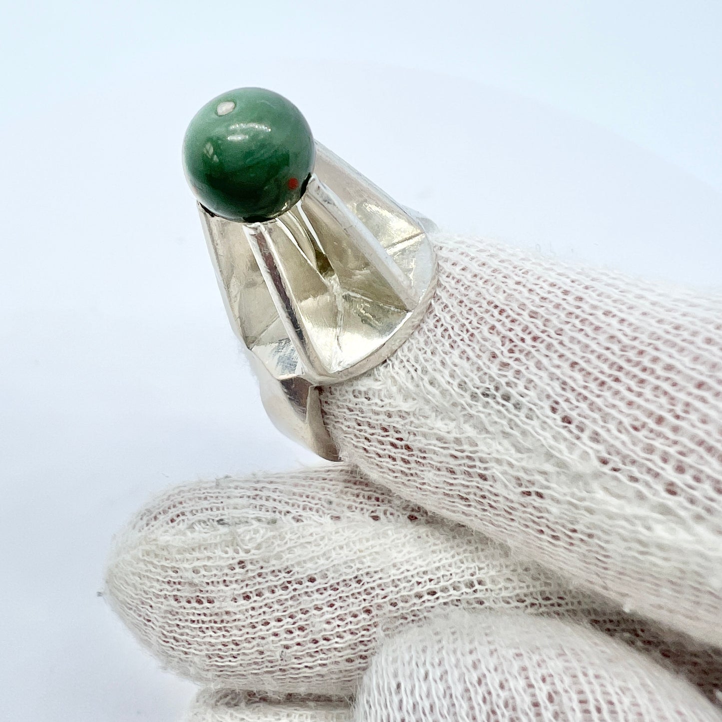 Åke Stavenow, Sweden 1959. Vintage Mid-century Modern Sterling Silver Bloodstone Ring.