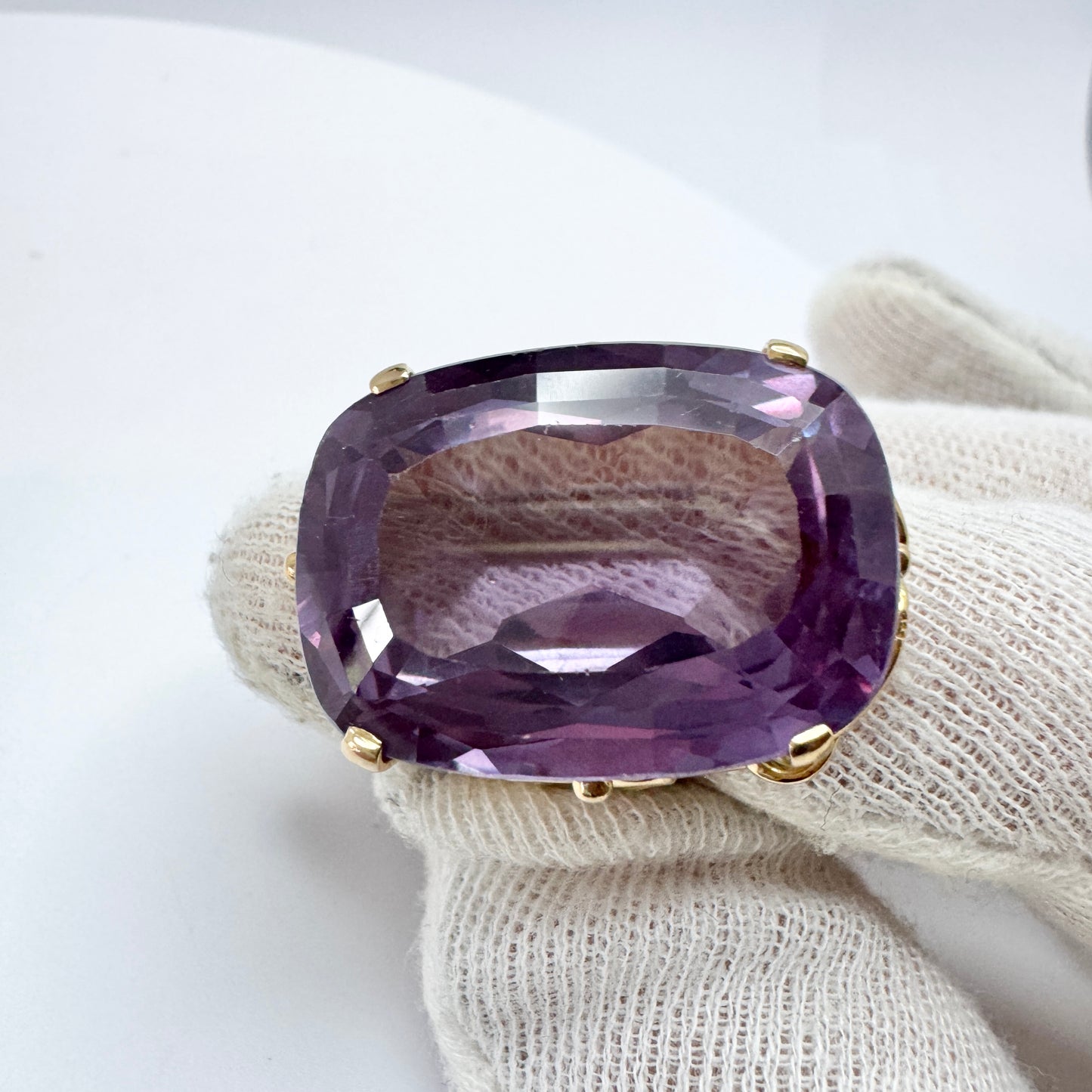 Eastern Mediterranean Bold Vintage 18k Gold Synthetic Purple Sapphire Ring. 23gram