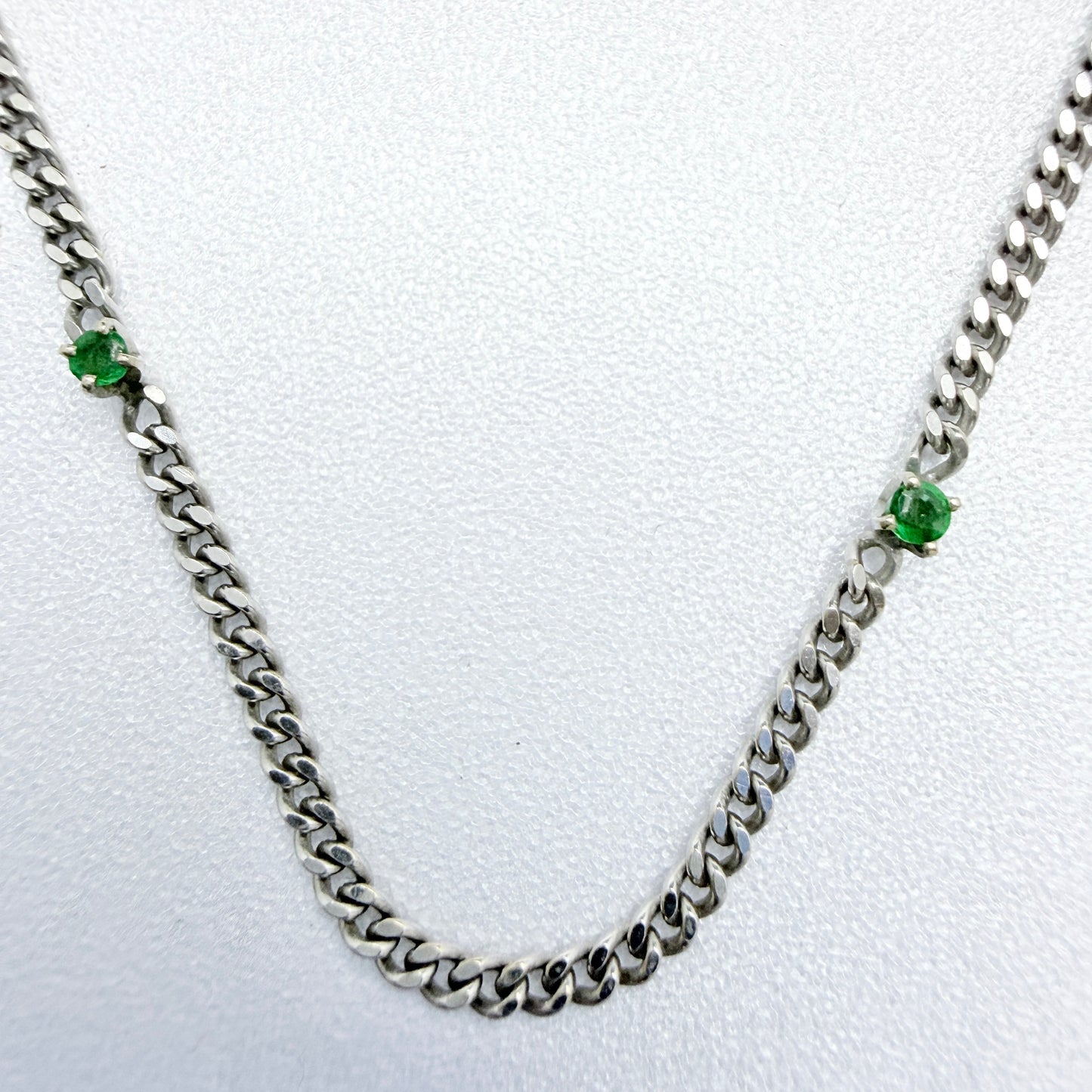 Sweden. Vintage 18k Gold Emerald Necklace.