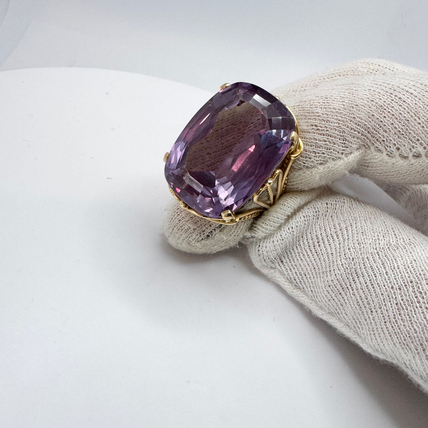 Eastern Mediterranean Bold Vintage 18k Gold Synthetic Purple Sapphire Ring. 23gram