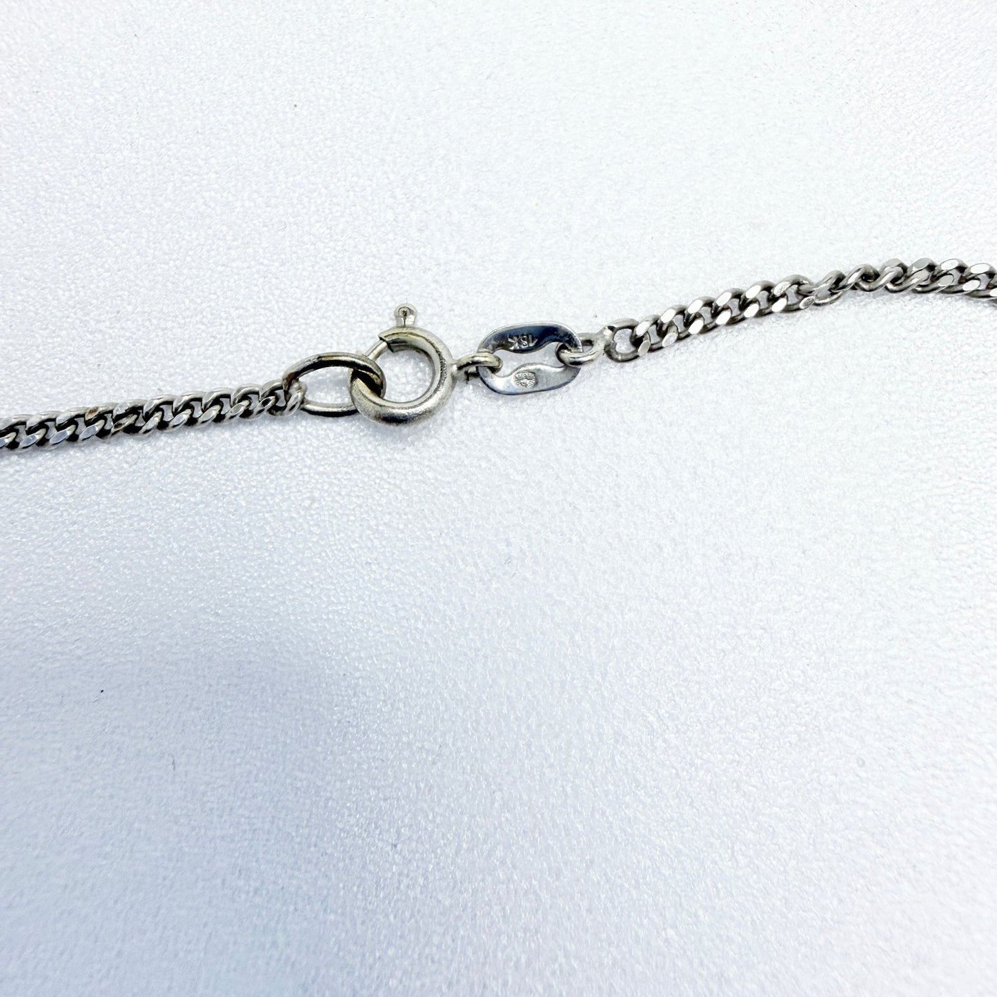 Sweden. Vintage 18k Gold Emerald Necklace.