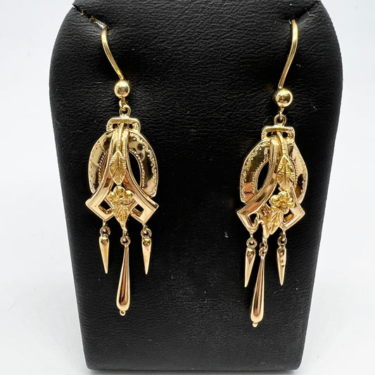 G Dahlgren, Sweden 1929. Vintage 18k Gold Dangle Earrings.