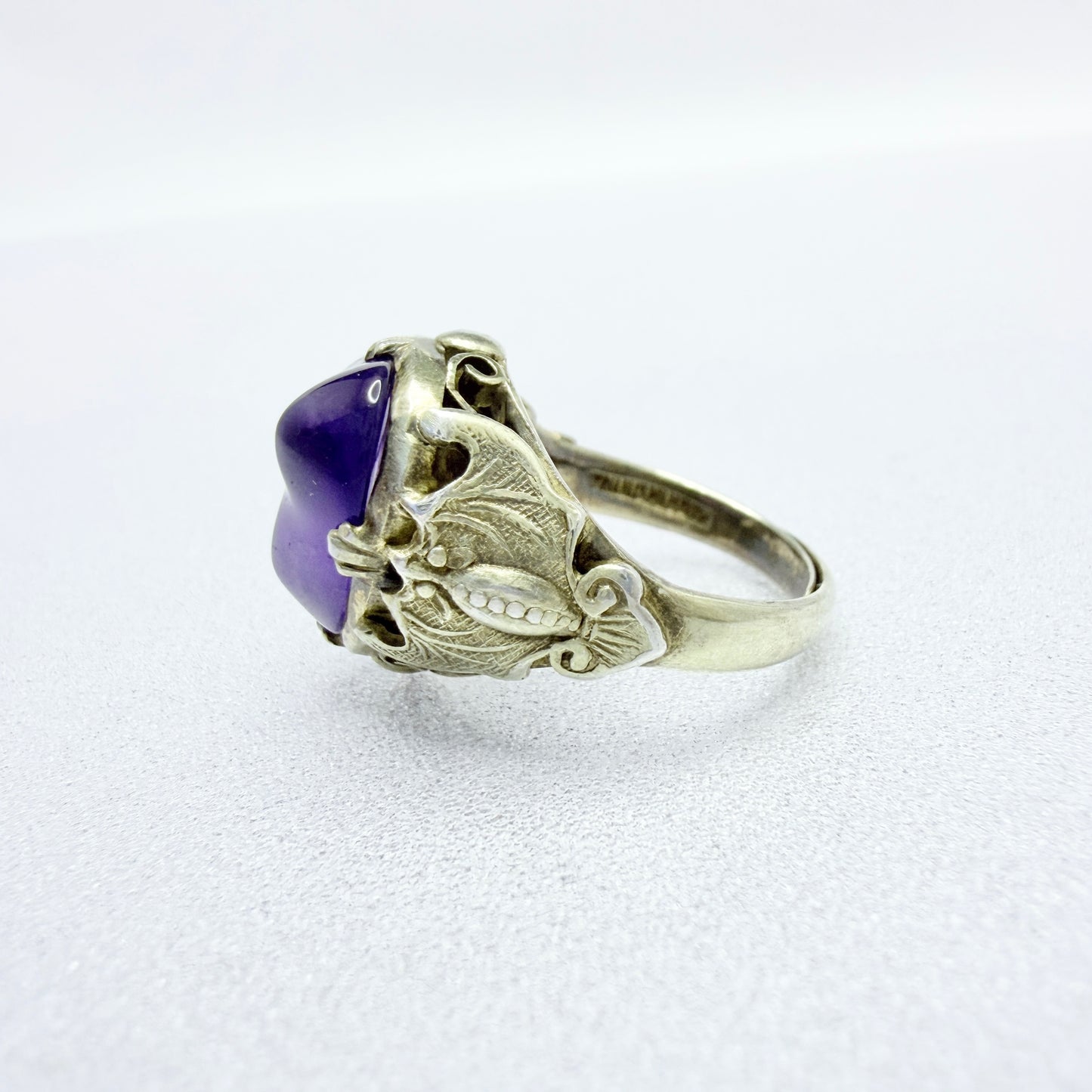 Vintage Chinese Export Sterling Silver Amethyst Ring.