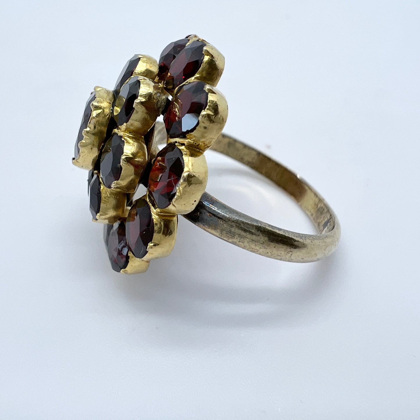 Vintage / Antique Bohemian Garnet Ring.