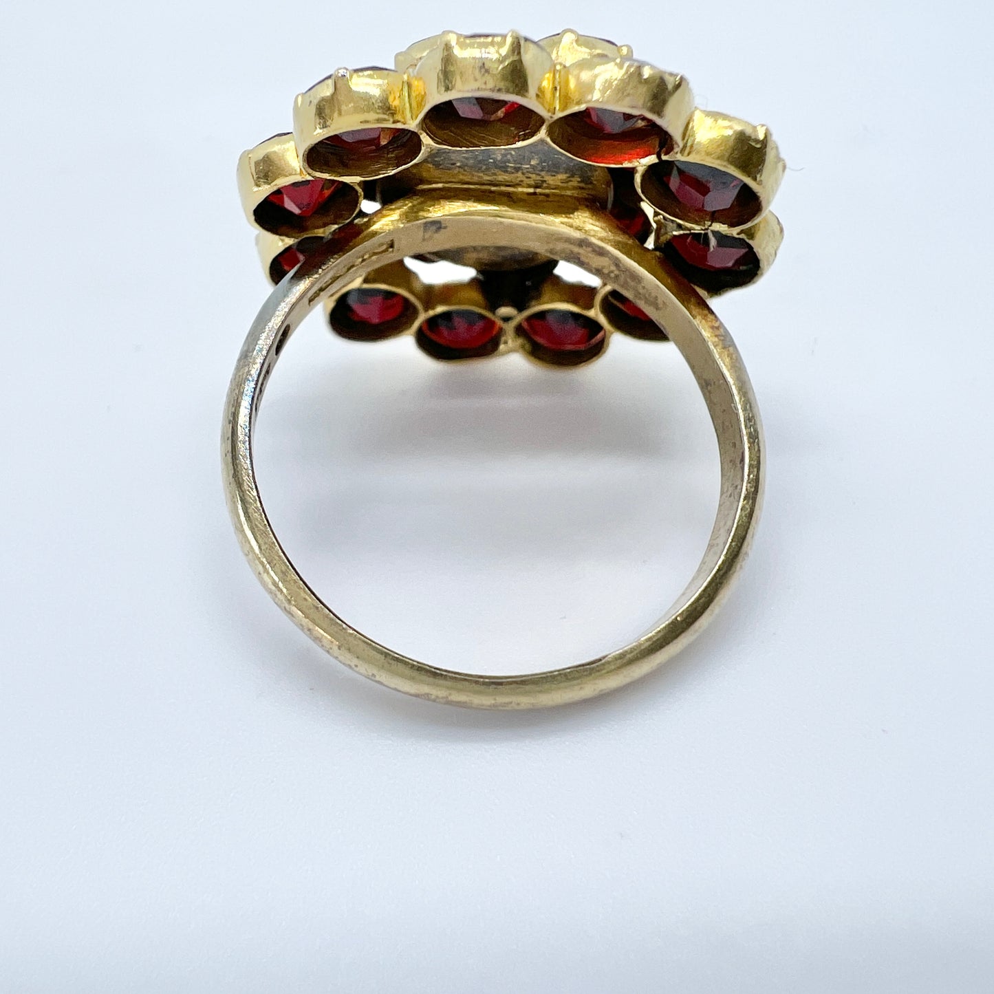 Vintage / Antique Bohemian Garnet Ring.