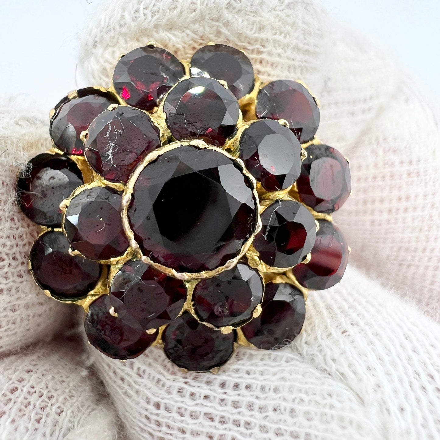 Vintage / Antique Bohemian Garnet Ring.