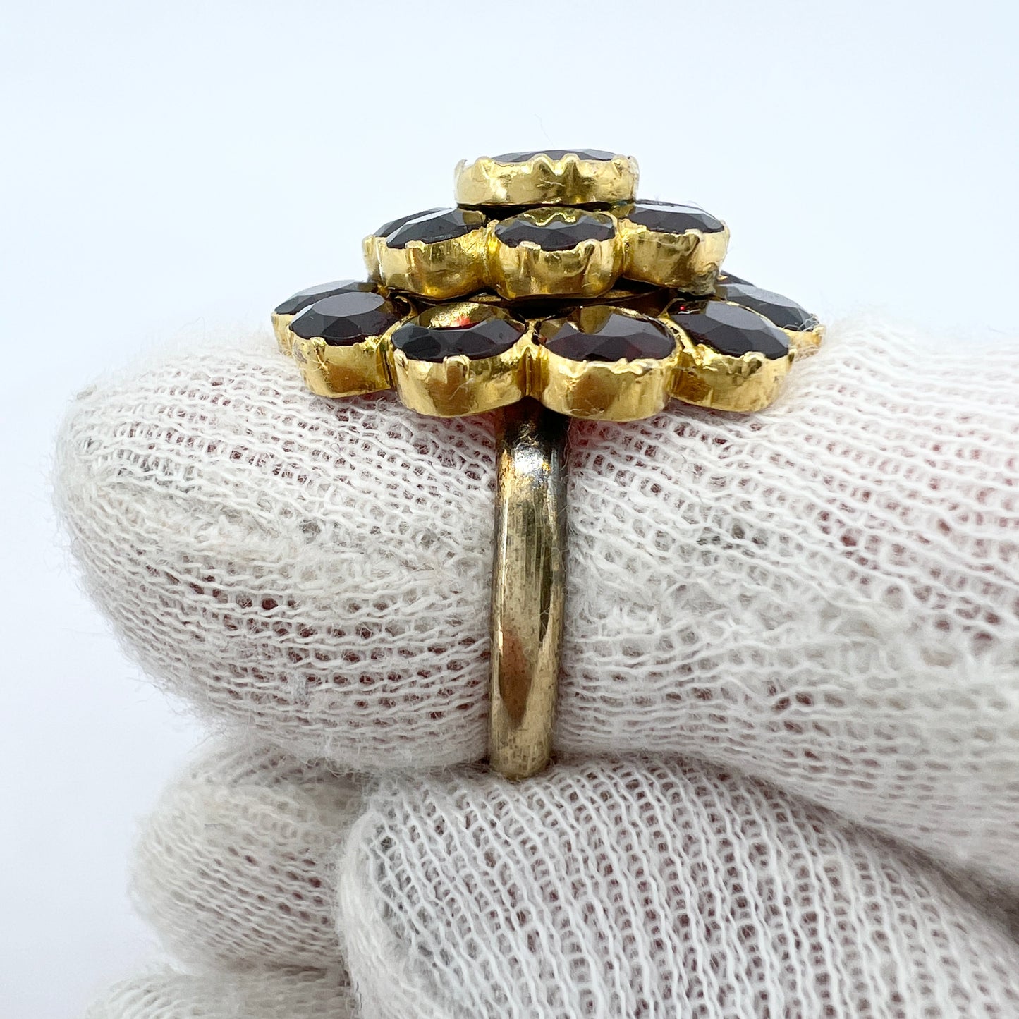 Vintage / Antique Bohemian Garnet Ring.