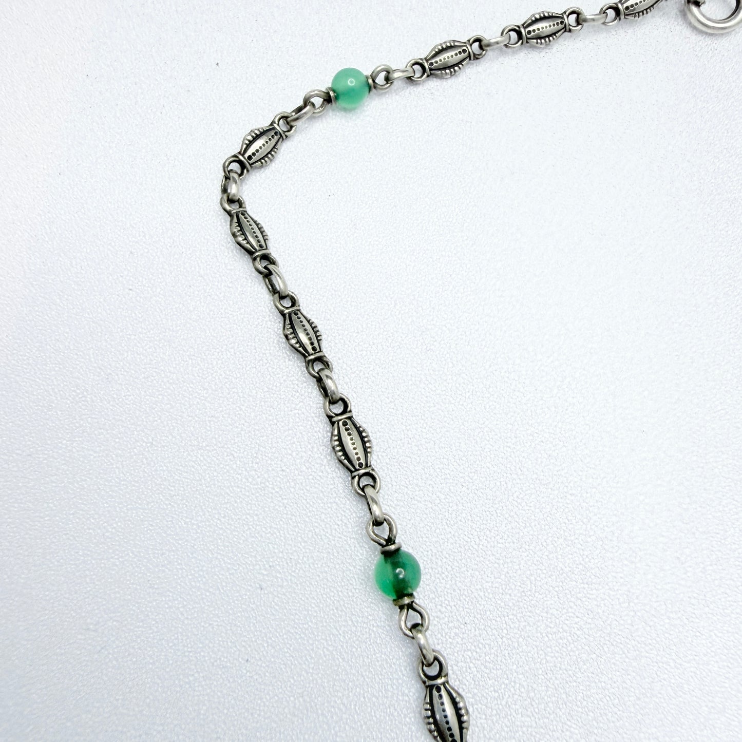 Vintage Art Deco Solid Silver Chrysoprase Necklace.