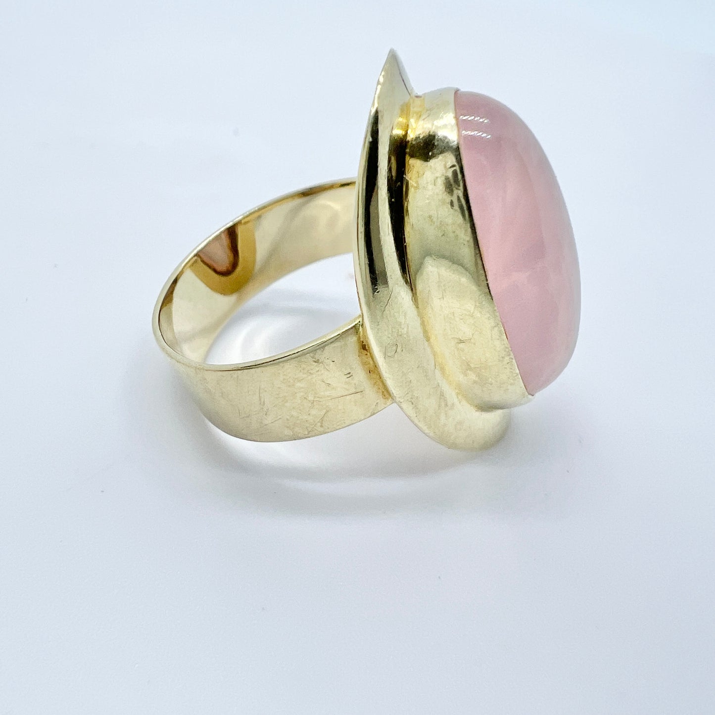 Vintage 1950-60s Bold 8k Gold Rose Quartz Ring.