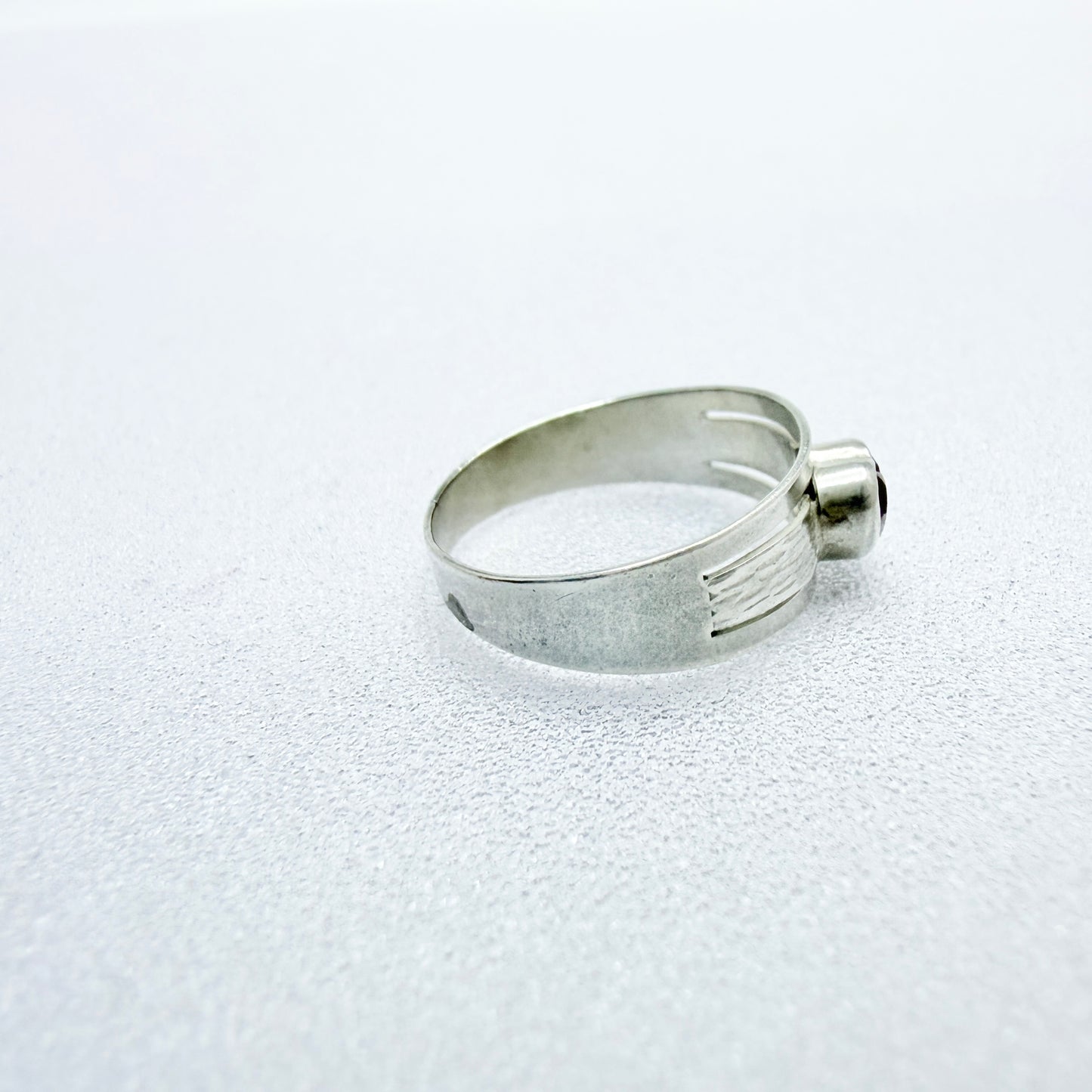 Frey & Co, Germany ca 1940. Vintage WW2-era Solid Silver Red Paste Ring.