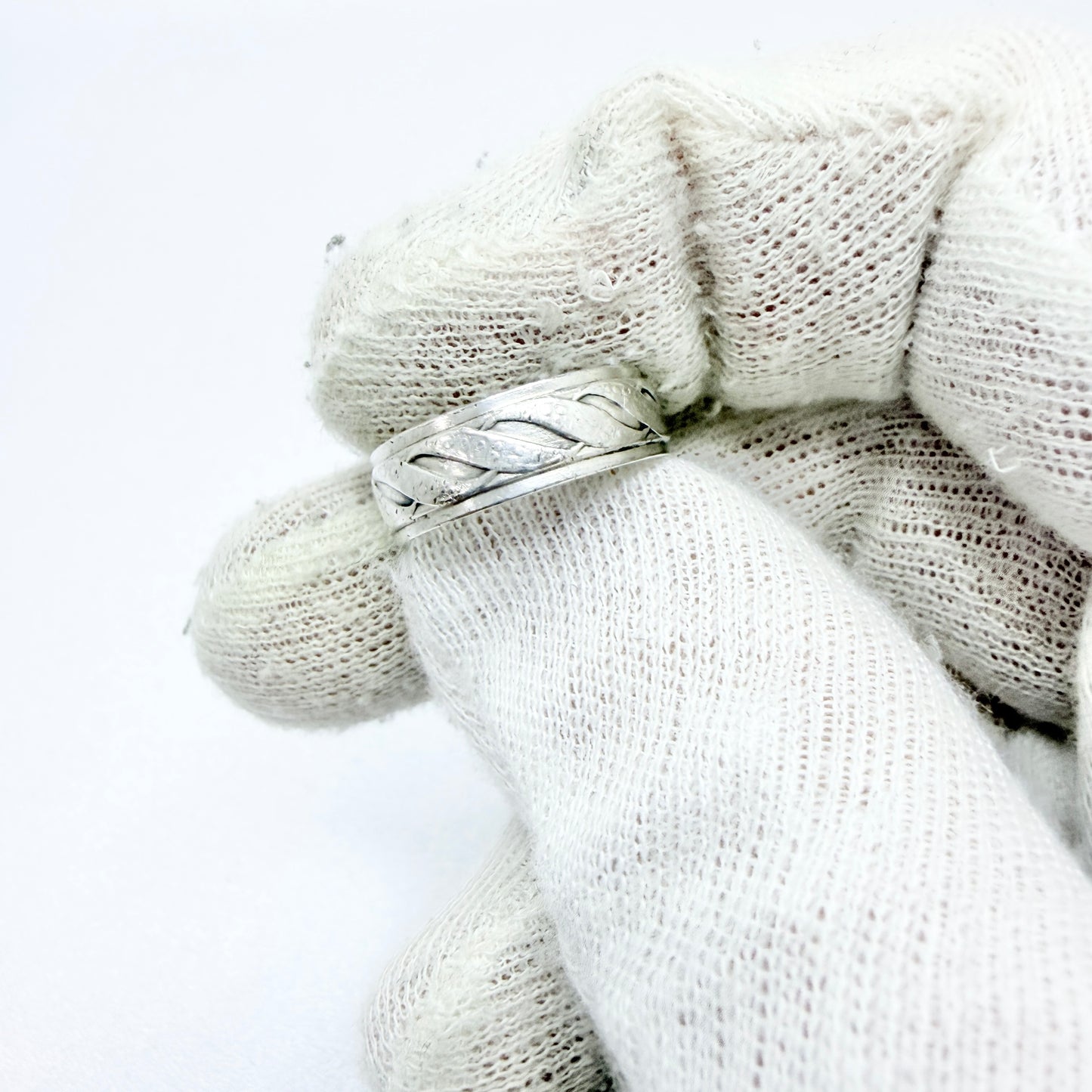 Victor Janson, Sweden 1964. Vintage Solid Silver Band Ring.
