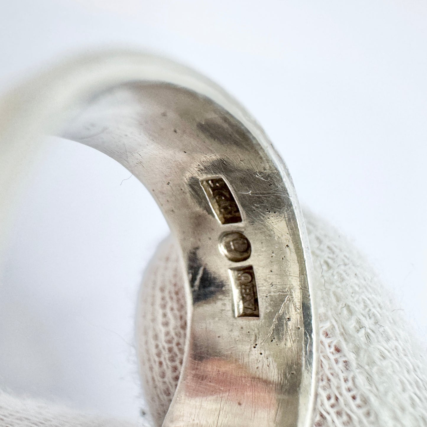 Anders Högberg, Gothenburg, Sweden. Vintage Sterling Silver Ring. Signed.