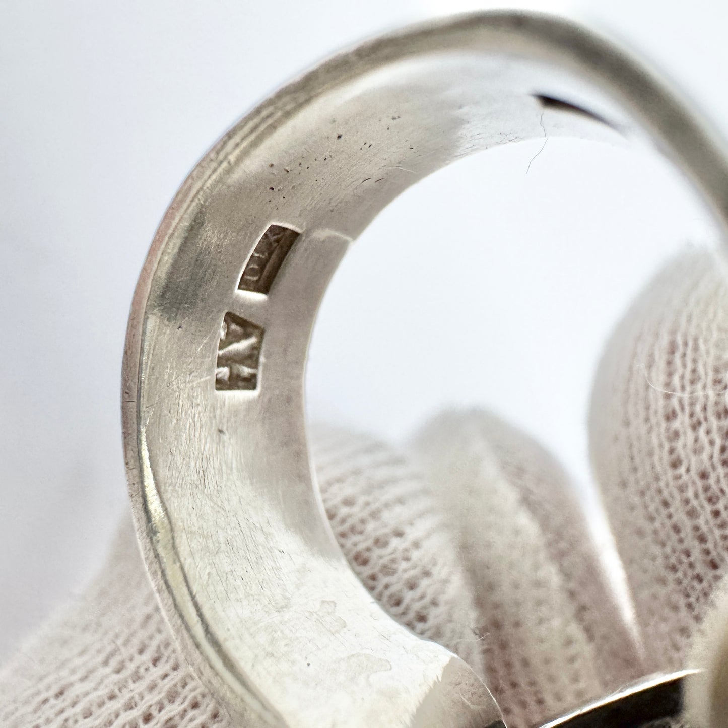 Anders Högberg, Gothenburg, Sweden. Vintage Sterling Silver Ring. Signed.