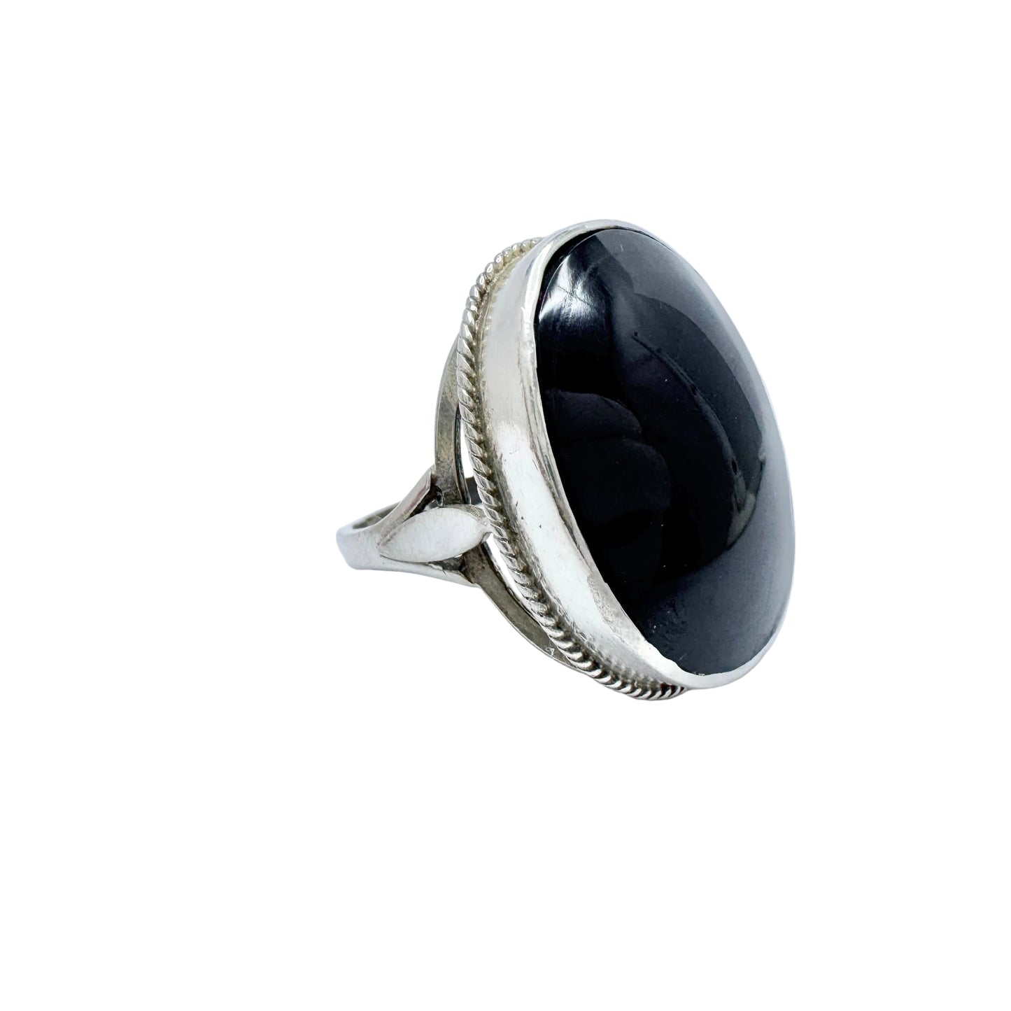 London 1988. Vintage Sterling Silver Onyx Ring.