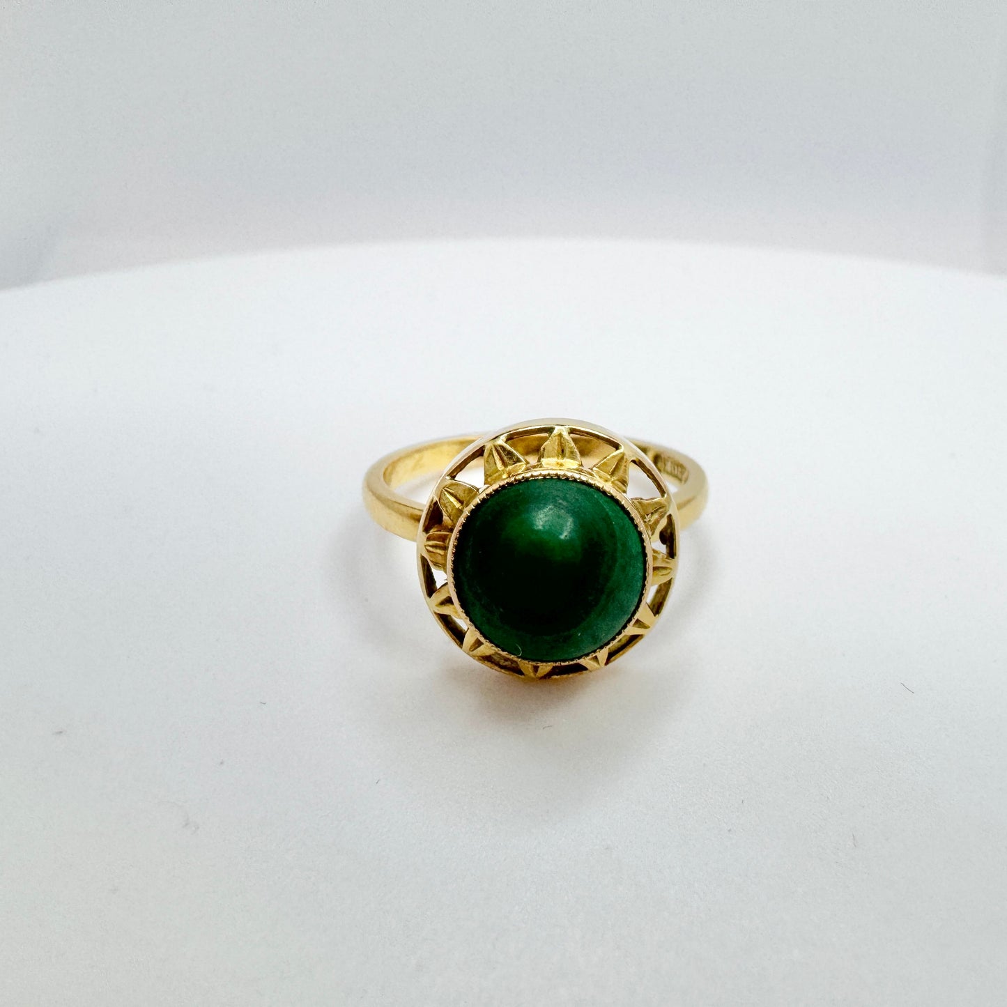 GVH, Sweden year 1941. Rare War-time 20k Gold Malachite Ring