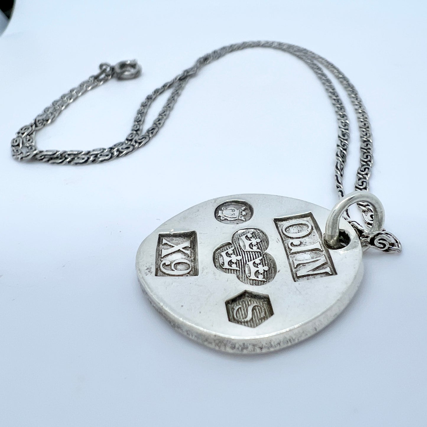 Owe Johansson, Sweden 1972. Vintage Sterling Silver Pendant + Chain.