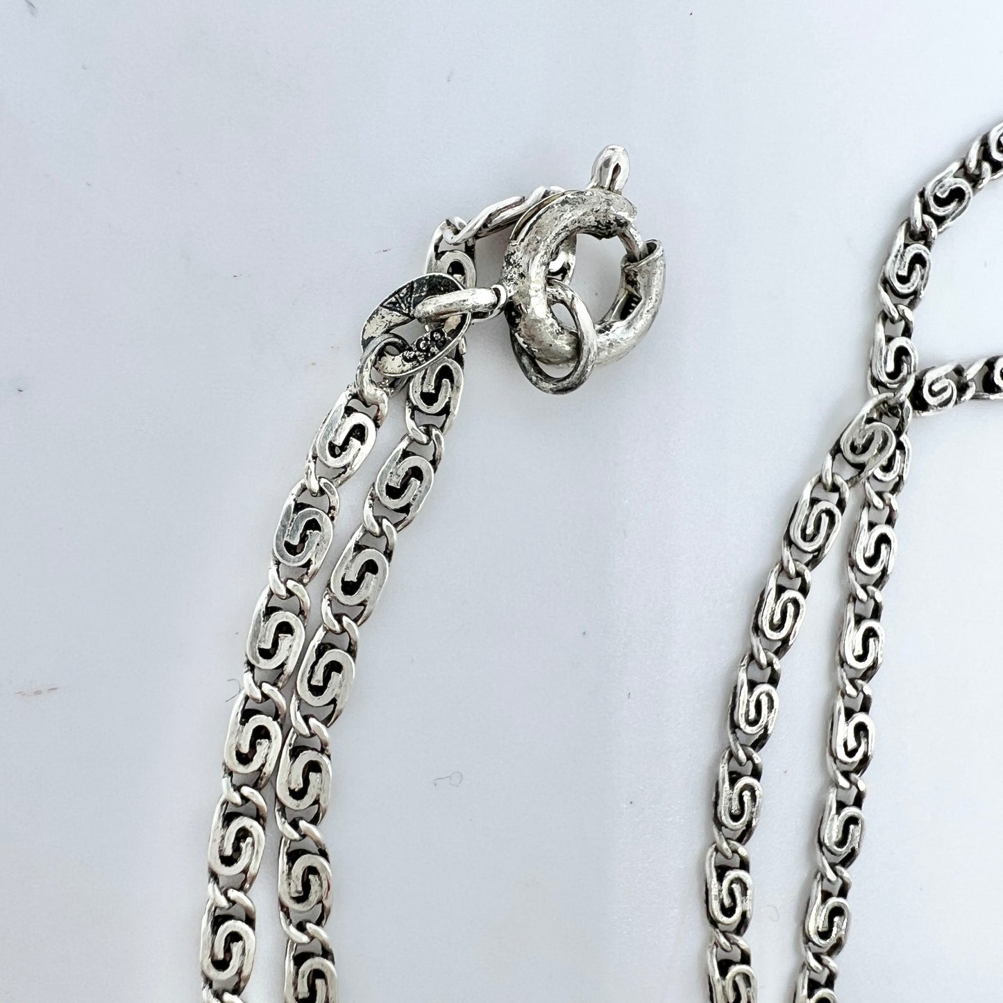 Owe Johansson, Sweden 1972. Vintage Sterling Silver Pendant + Chain.