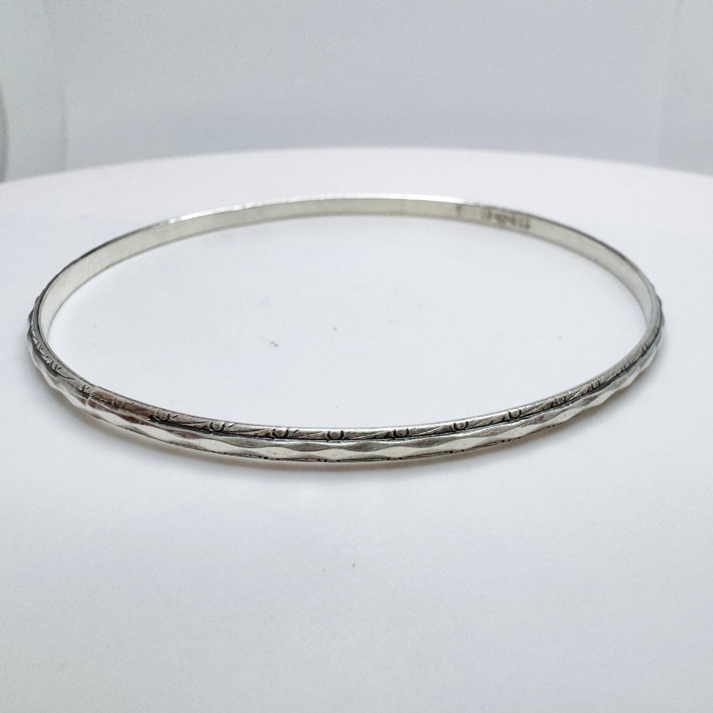 Victor Janson, Sweden 1974. Vintage Sterling Silver Bangle Bracelet.