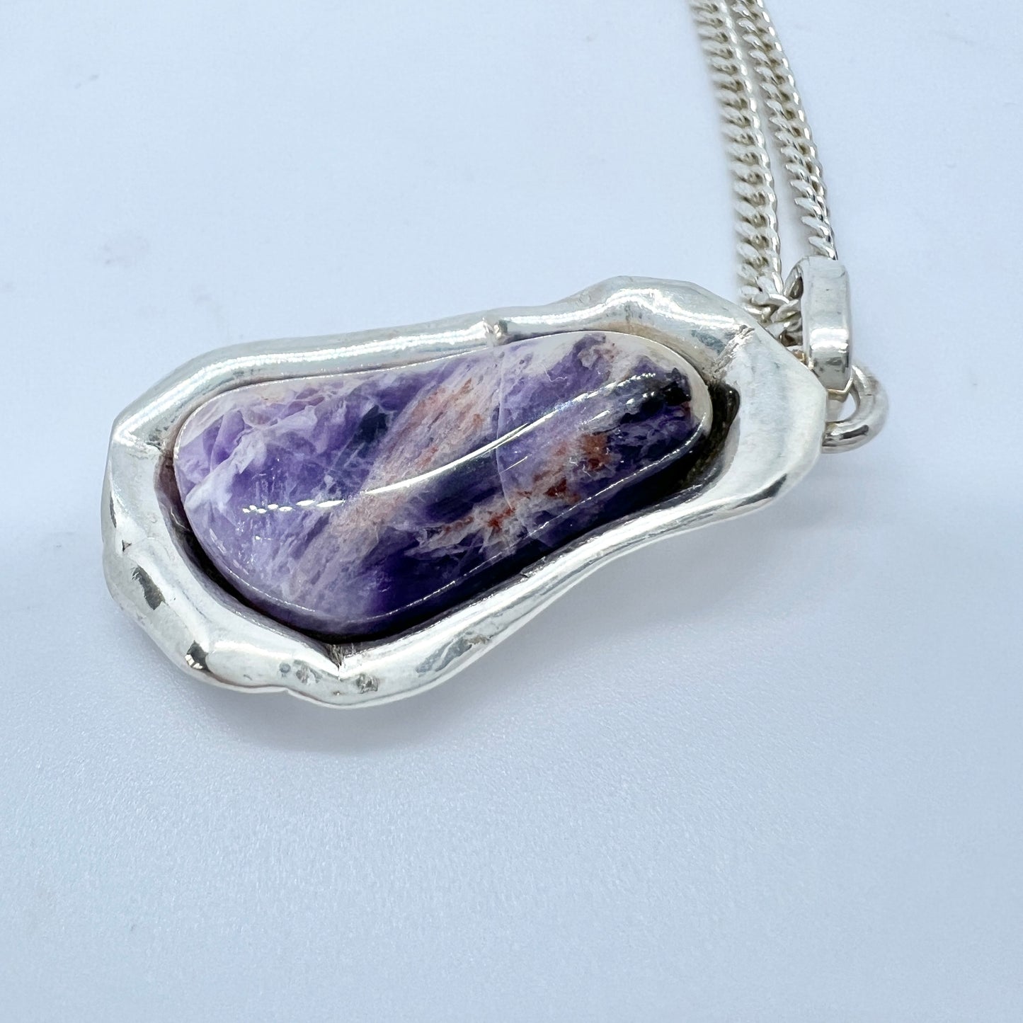 Vintage Sterling Silver Amethyst Pendant Necklace.