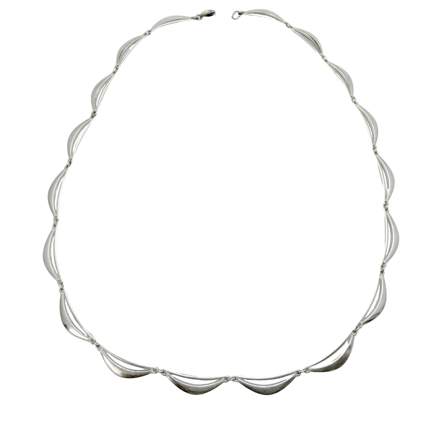 Germany c 1950s. Solid Silver Necklace.