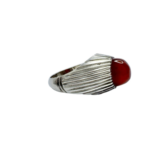 Vintage 1960s. Space Age Solid Silver Carnelian Ring.