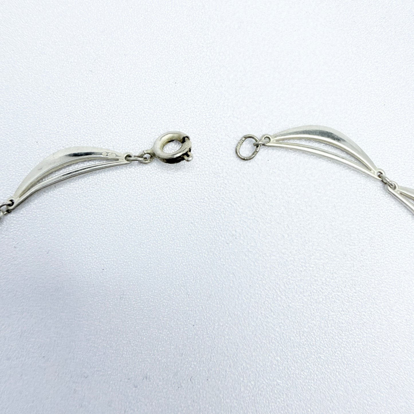 Germany c 1950s. Solid Silver Necklace.