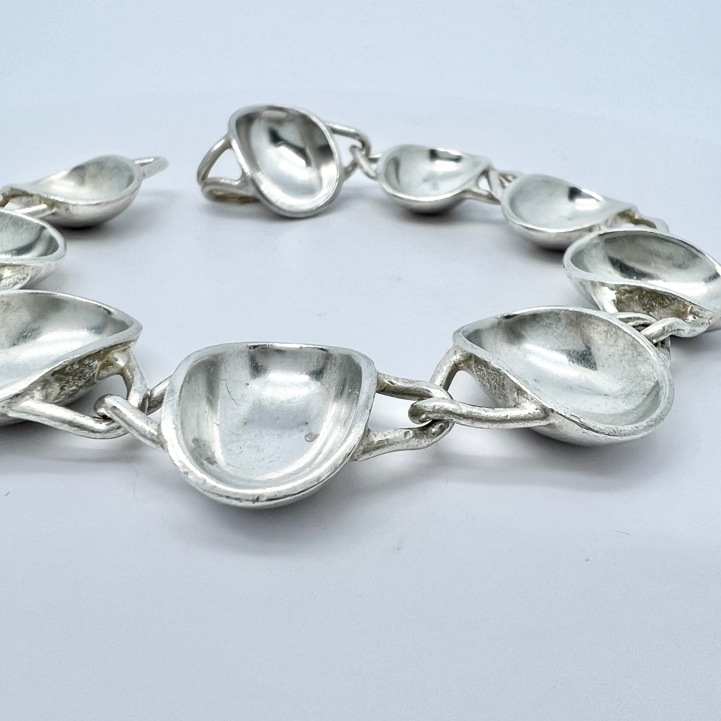 Sigurd Persson for Atelje Stigbert, Sweden 1954. Vintage Sterling Silver Bracelet. The Iconic Bowl Design.