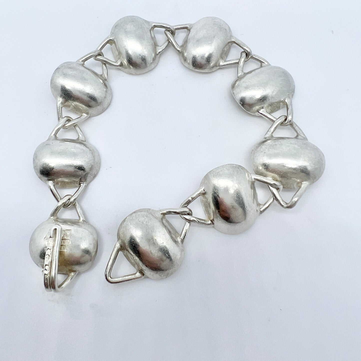 Sigurd Persson for Atelje Stigbert, Sweden 1954. Vintage Sterling Silver Bracelet. The Iconic Bowl Design.