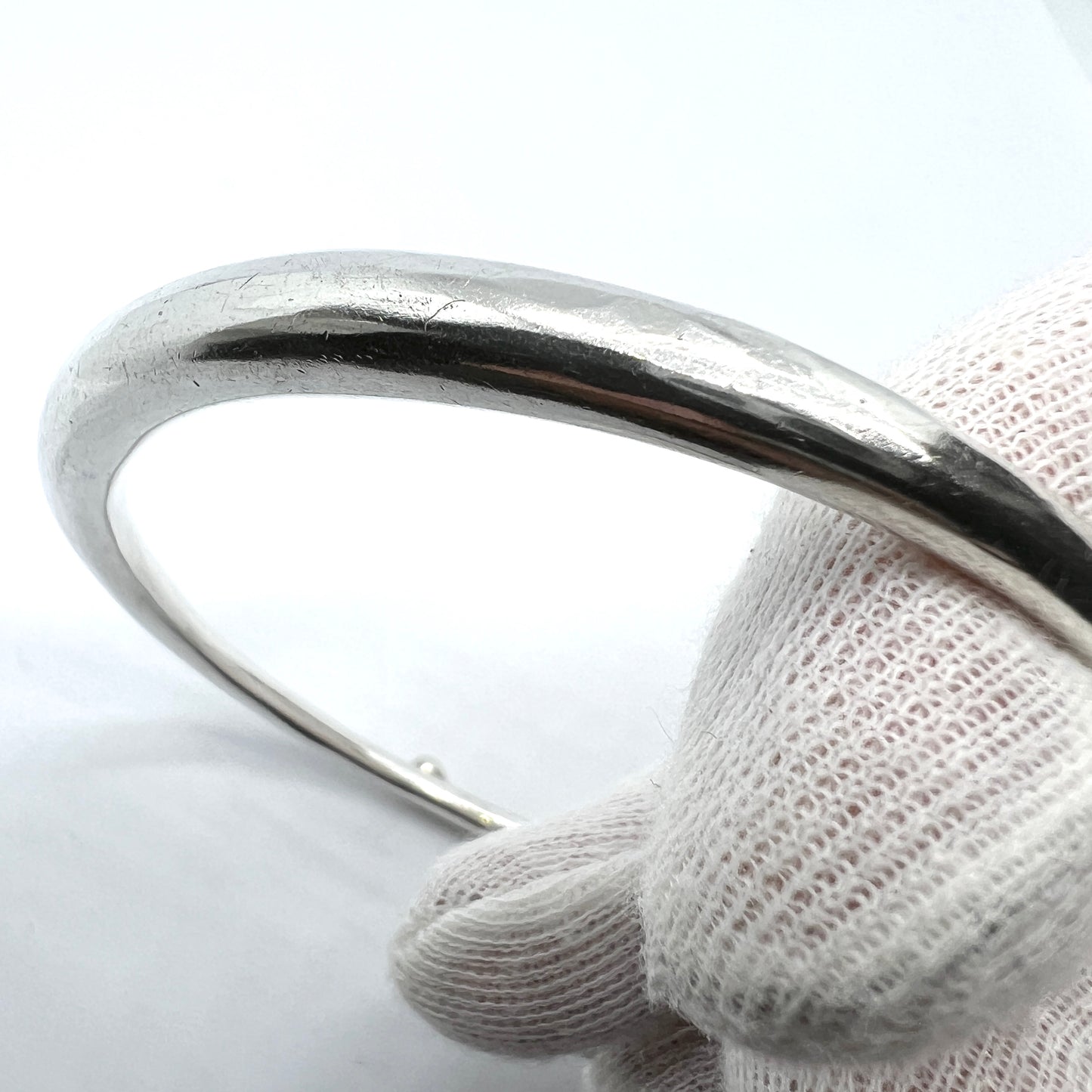 Ove Bohlin, Sweden 1960 Signed Sterling Silver Bangle Bracelet.