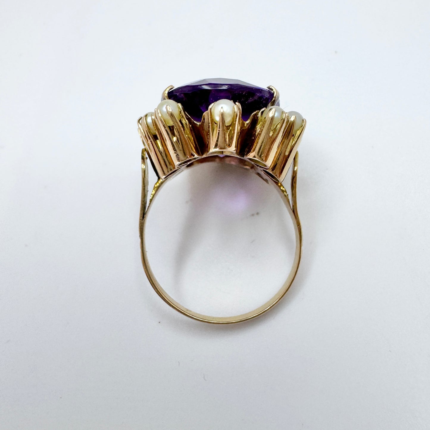 Vintage Bold 18k Gold Amethyst Pearl Cocktail Ring.