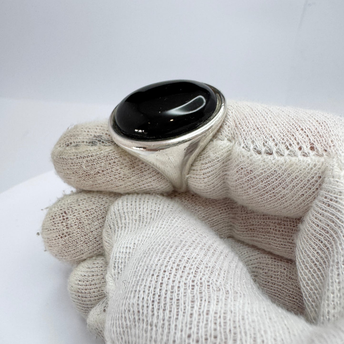 Horsens Solvvarefabrik, Denmark c 1970. Bold Vintage Sterling Silver Onyx Ring.