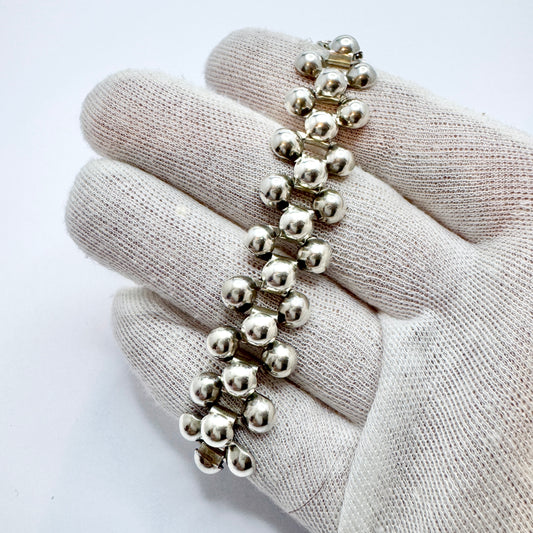 The Netherlands 1940-50s. Vintage Solid Silver Bracelet.