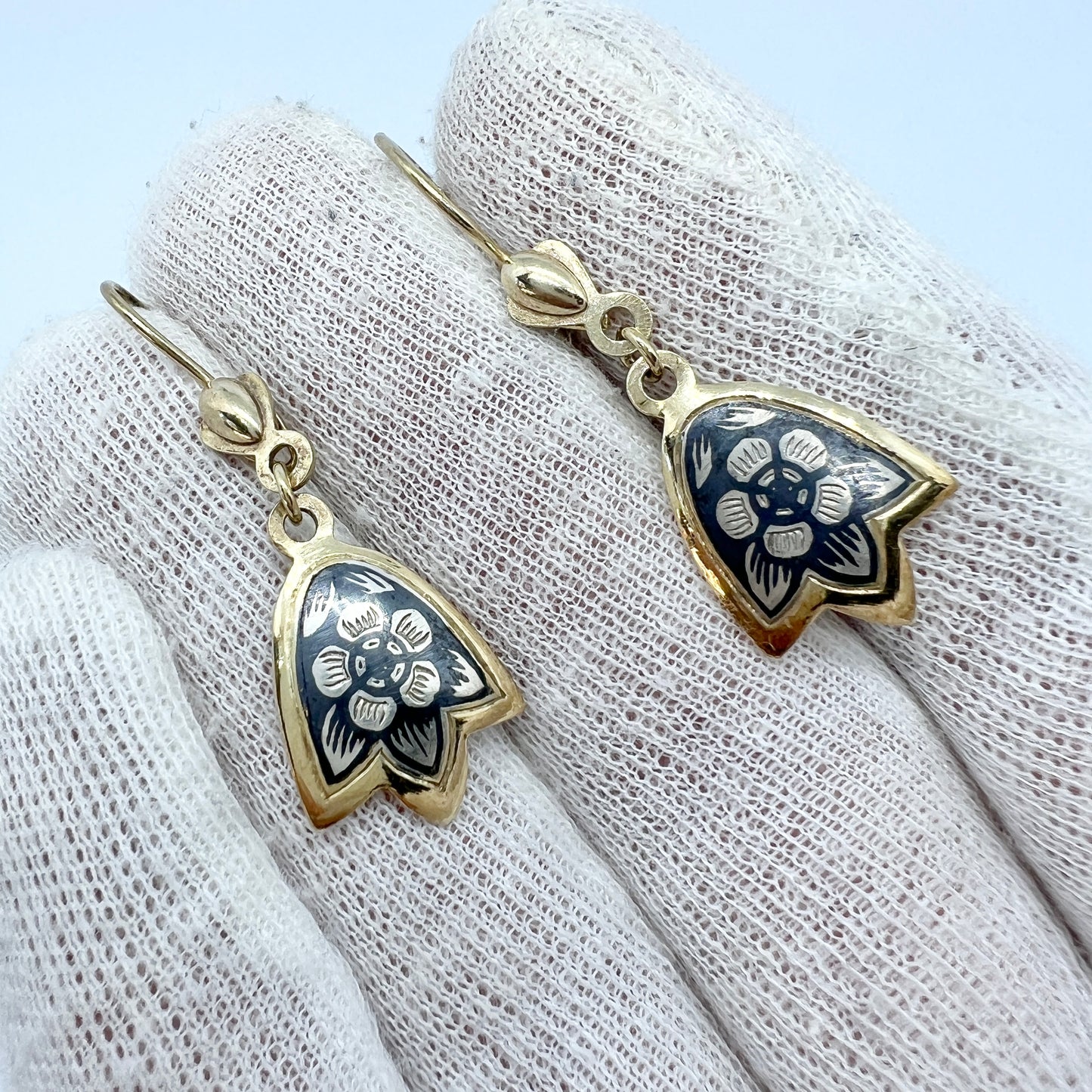 Eastern Europe. Vintage Sterling Silver Niello Enamel Earrings.