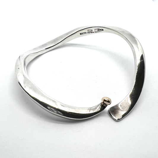 B Gunnarsson, Sweden 1975. Chunky Vintage Modernist Sterling Silver Bangle Bracelet.